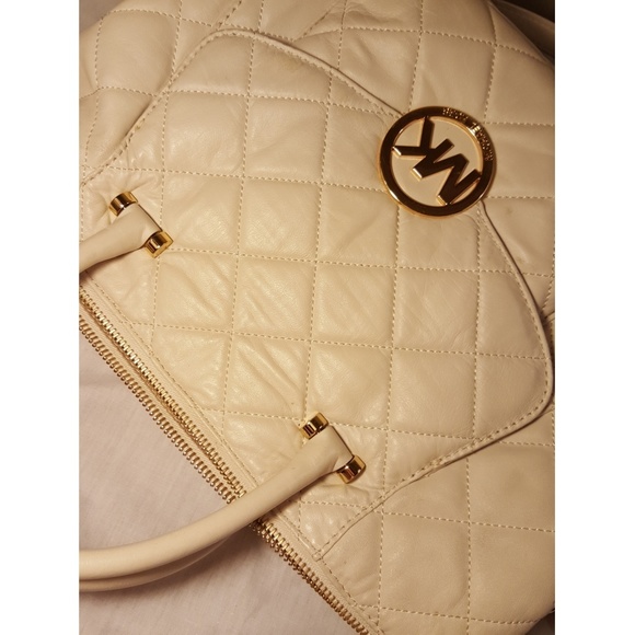 Trade with @kim4884 🚫 - Picture 4 of 8